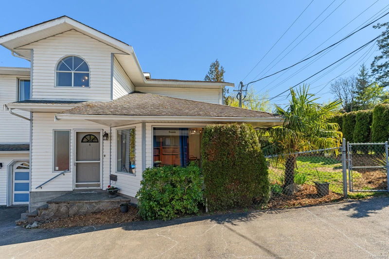 1142 Craigflower Rd #A, Esquimalt, British Columbia