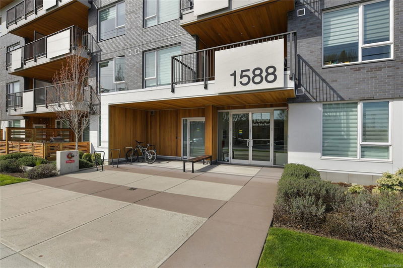 1588 North Dairy Rd #306, Saanich, British Columbia