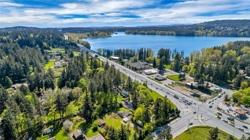 753 Sayward Rd, Saanich, British Columbia