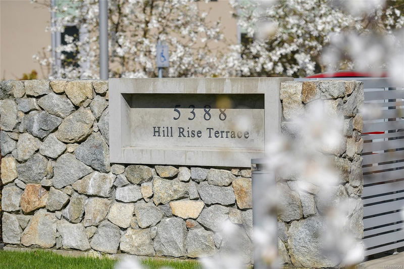 5388 Hill Rise Terr #501, Saanich, British Columbia