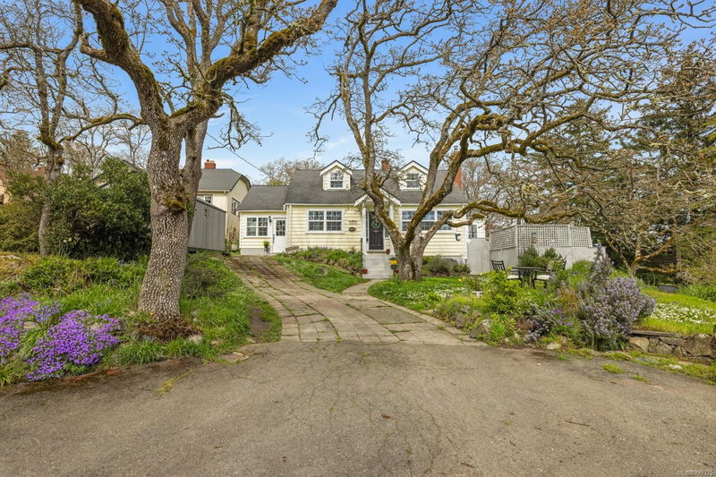 3406 Connorton Lane, Saanich, British Columbia